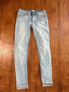 Light Wash Skinny Jeans with Frayed Hem - Women's Slim Fit
